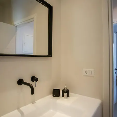 Aura Seaview Sunset Pool - Six Bedrooms *